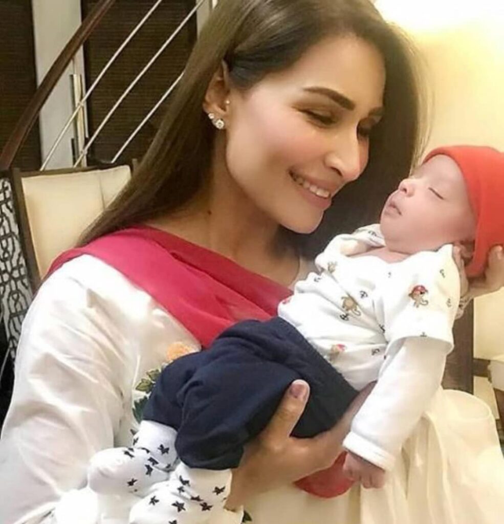 Stunning Reema Khan Age Height 56f Husband Son Instagram Wedding Pics Movies 3131