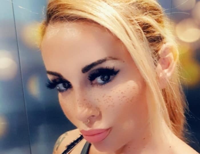 Victoria Lomba Height Weight Bio Wiki Age Photo Instagram